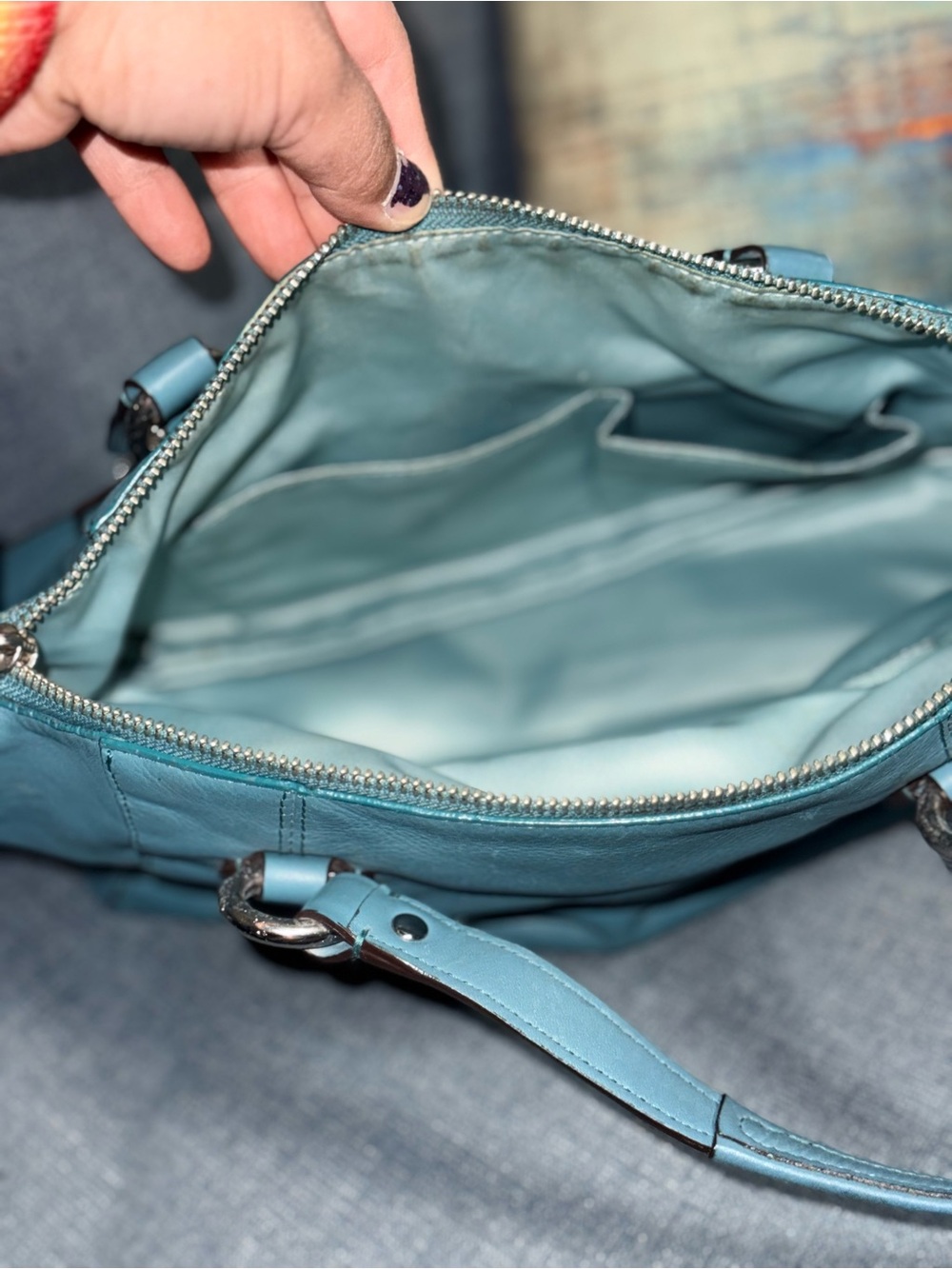 Blue Leather Shoulder Bag - Stylish Everyday Tote - Picture 4 of 7